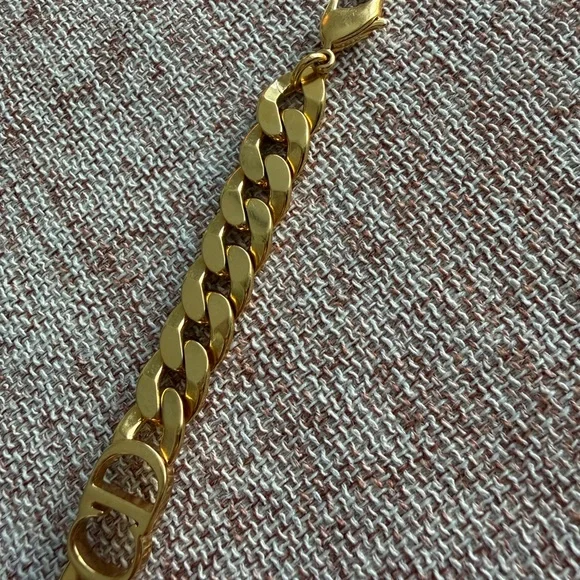 Dior Gold Chain Bracelet - Picture 8 of 9